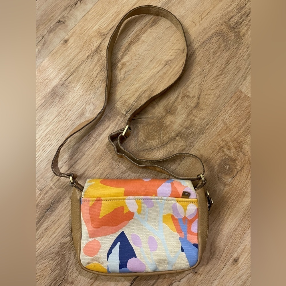 Fossil Woman’s Preston Multi Color Floral Leather… - image 3